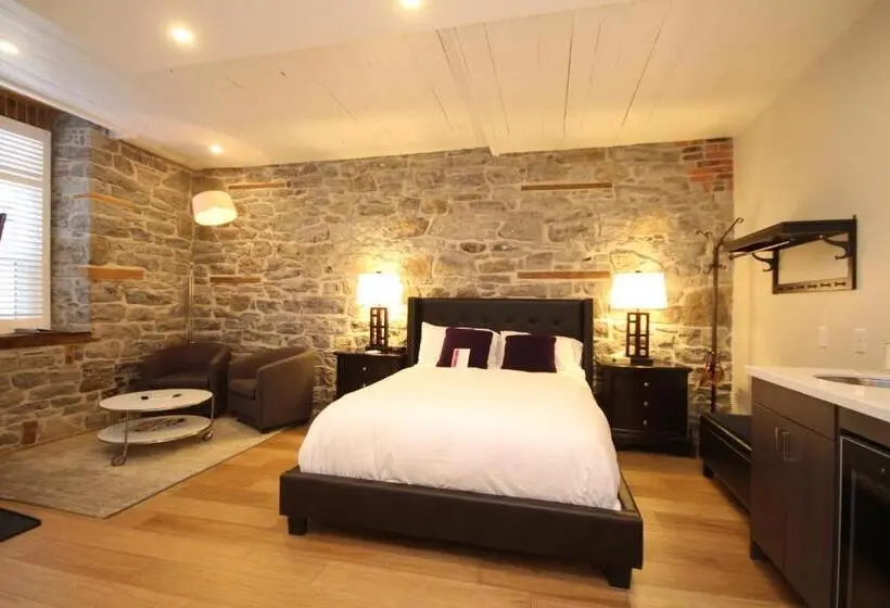 デラックススイート, Kemptville Suites