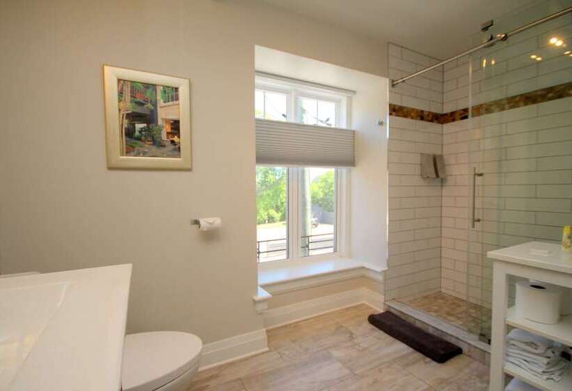 جناح, Kemptville Suites