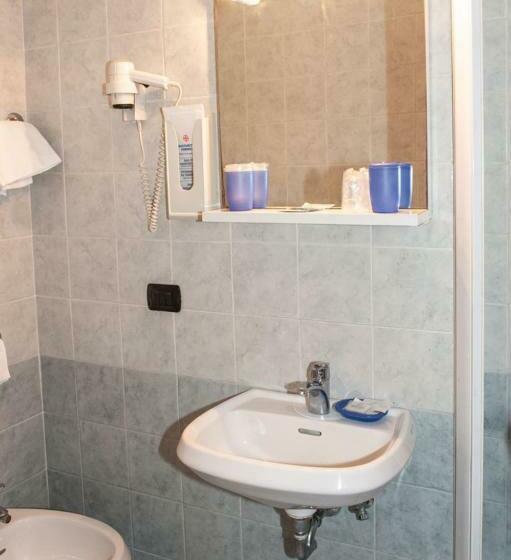 اتاق استاندارد, Melecchi