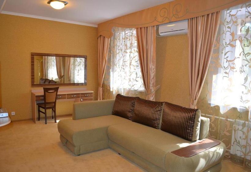 Полулюкс, Mereke