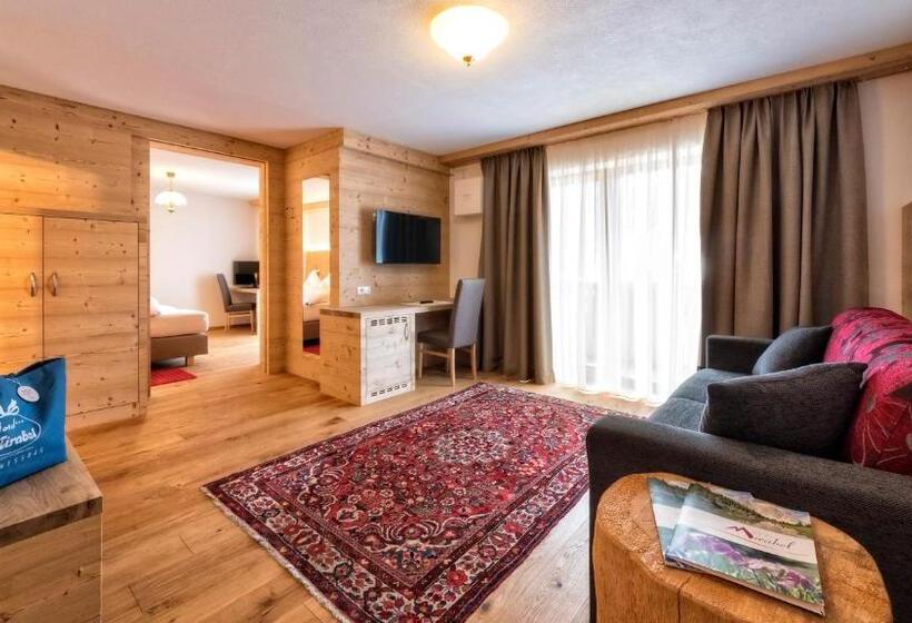 סוויטה משפחתית 2 חדרי שינה, Mirabel