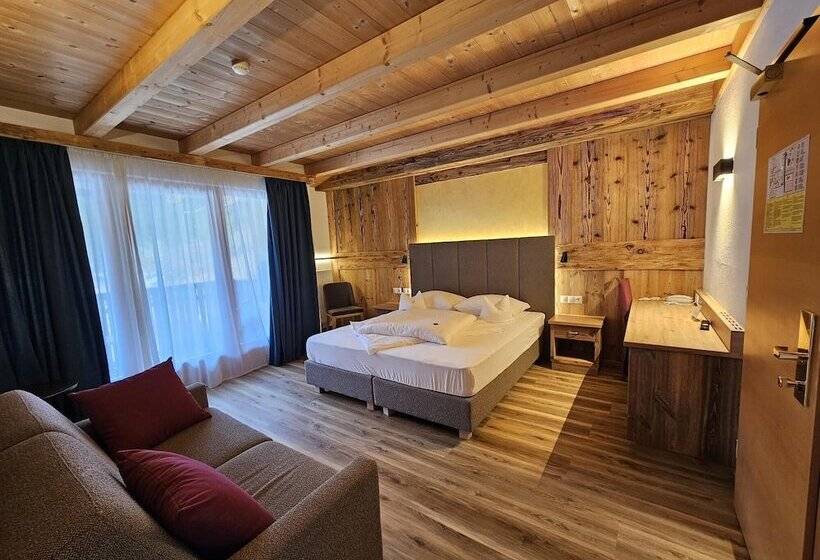 חדר סופריור, Mirabel