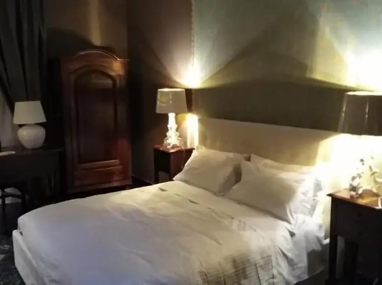 スタンダードトリプルルーム, Neathon Rooms