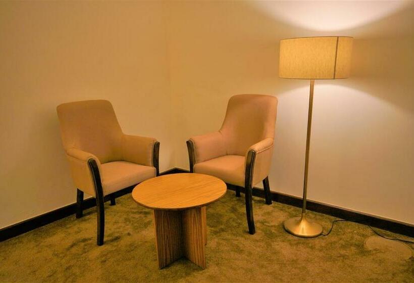 اتاق استاندارد یک نفره, Silk Road