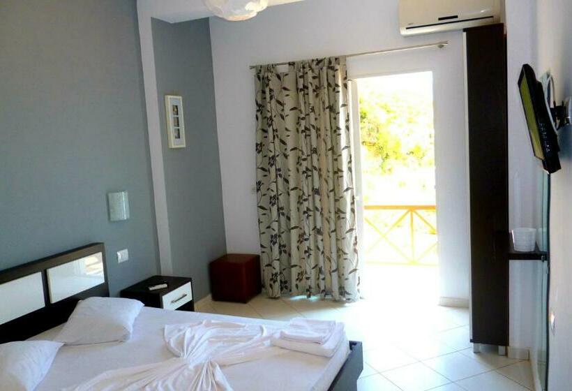 اتاق استاندارد با بالکن و چشم‌انداز دریا, Summer Dream