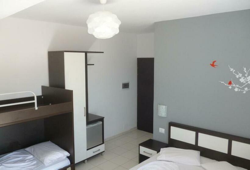 اتاق استاندارد چهار تخته, Summer Dream