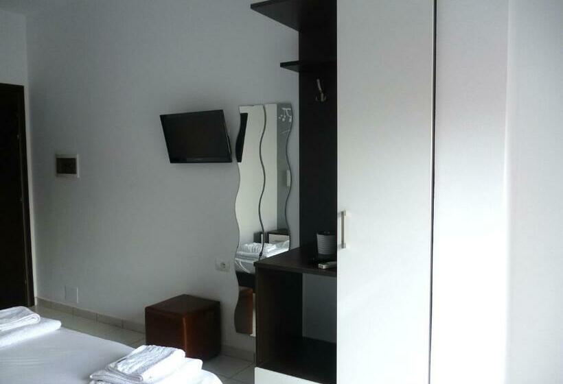 اتاق استاندارد با بالکن و چشم‌انداز دریا, Summer Dream