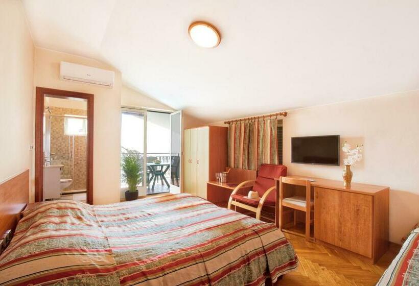 スタンダードトリプルルーム, Villa Sveta Eufemija Bed And Breakfast