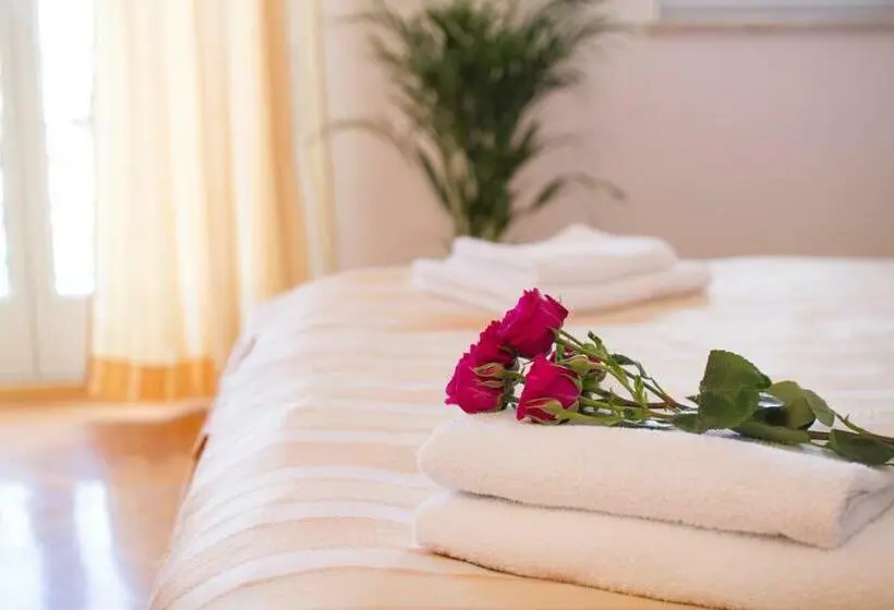 اتاق استاندارد سه نفره, Villa Sveta Eufemija Bed And Breakfast