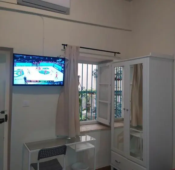 اتاق استاندارد سه نفره, Pension Azahar