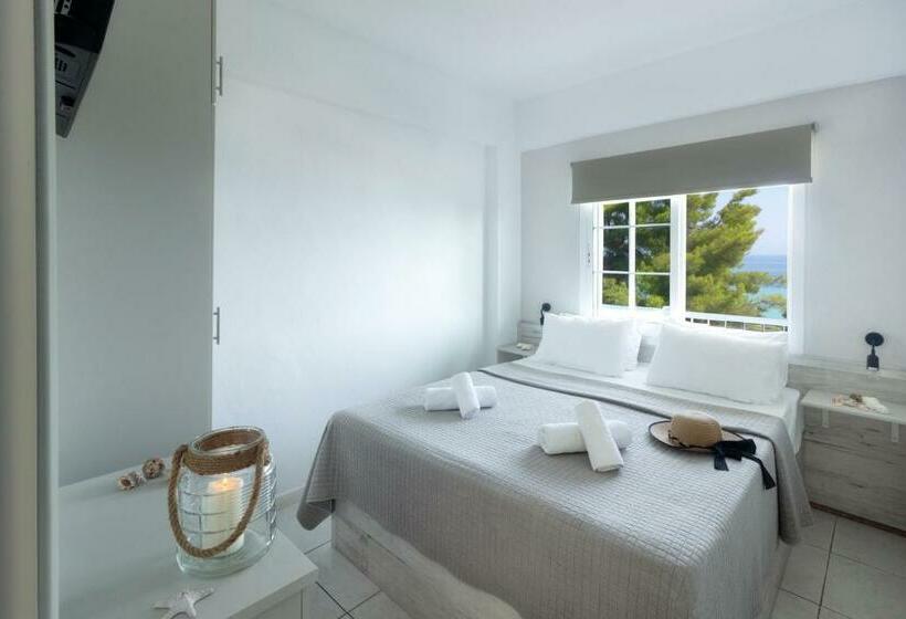 דירת חדר נוף לים, Roditsa Patritsia Apartments