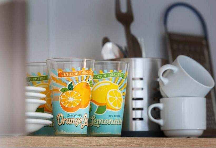 דירת חדר בקומת קרקע, Roditsa Patritsia Apartments