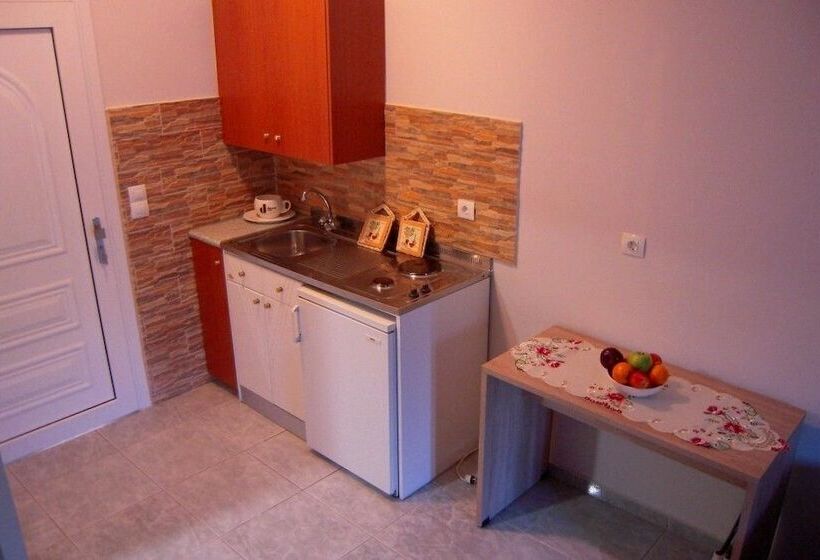 إستوديو قياسى, Stalaktites Studios And Apartments