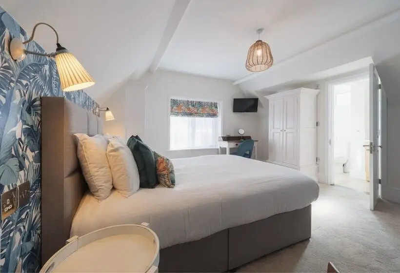 اتاق اجرایی با تخت بزرگ, Florence Suite Boutique Hotel And Restaurant