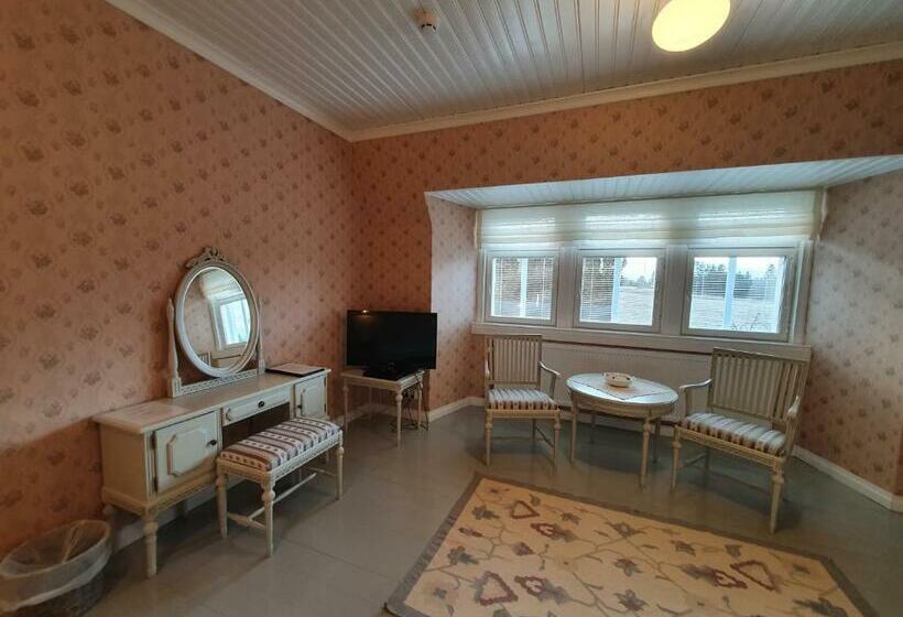 غرفة قياسية, B&b Lomamokkila