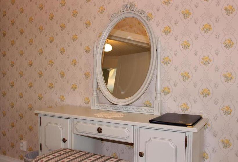 غرفة قياسية, B&b Lomamokkila