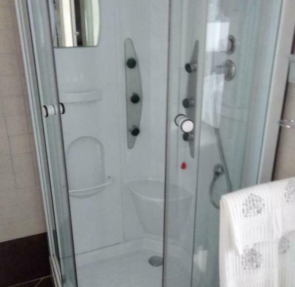 استودیوی استاندارد, Costa Morroni