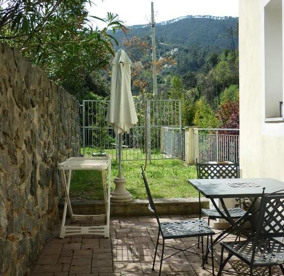 استودیوی استاندارد, Costa Morroni