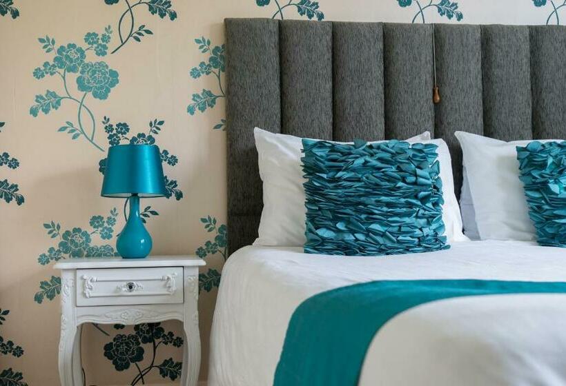 اتاق استاندارد, Fox & Hounds Country