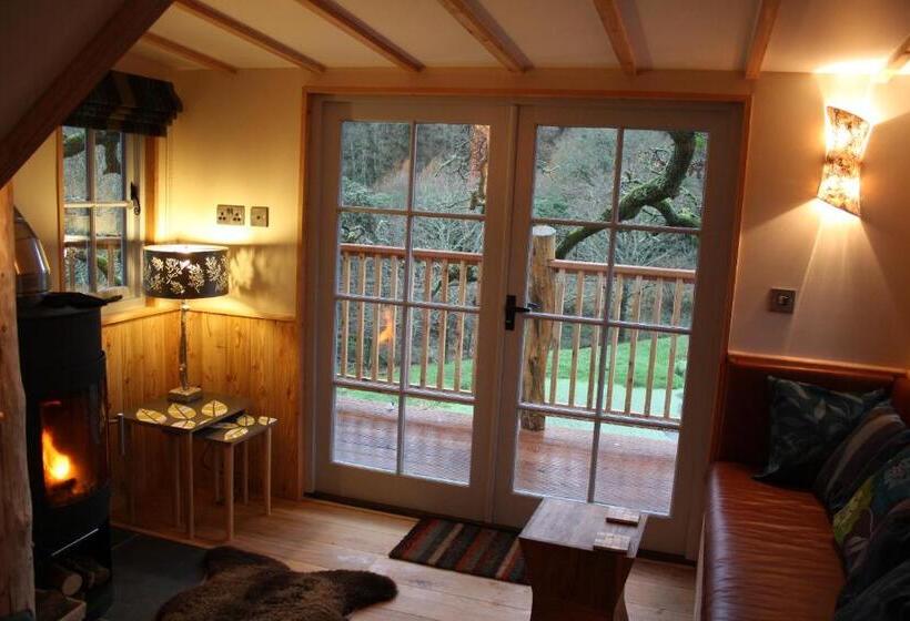 ویلای لوکس 1 خوابه, Fox & Hounds Country