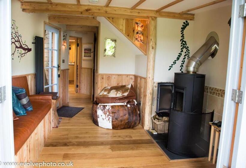 带1个卧室的豪华别墅, Fox & Hounds Country