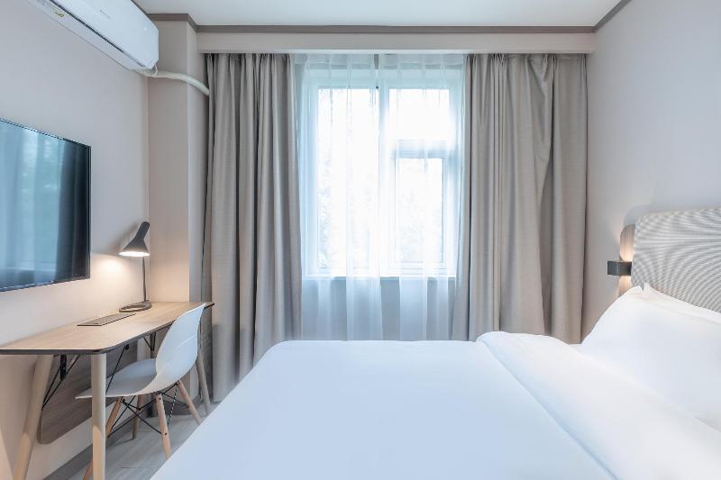 Standart Oda, Hanting Express Beijing The South Gate Of The Temple Of Heaven