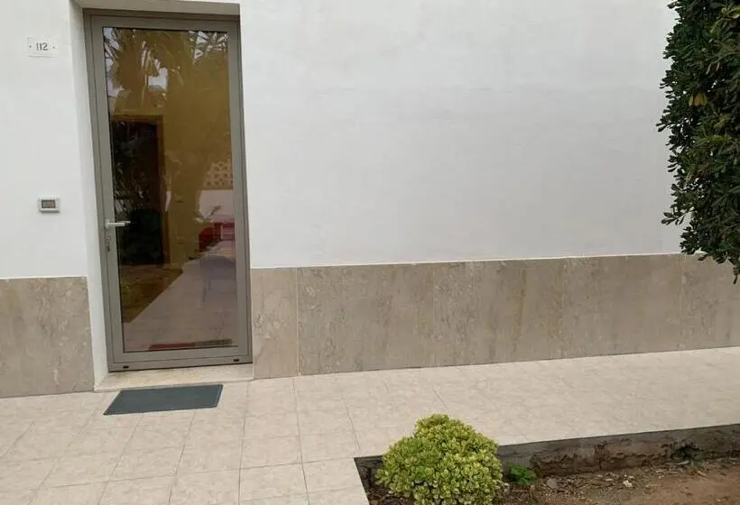 ویلای 3 خوابه, La Mimosa Case Vacanze