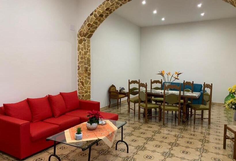 Вилла 3 Спальни, La Mimosa Case Vacanze