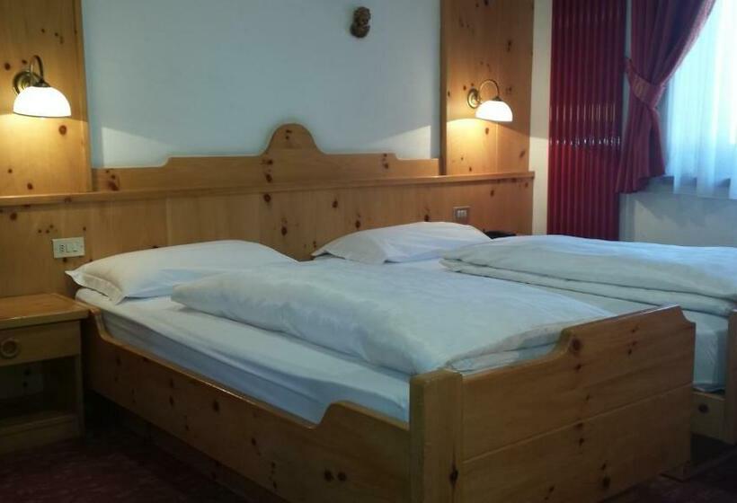 Habitación Estándar, Savoia
