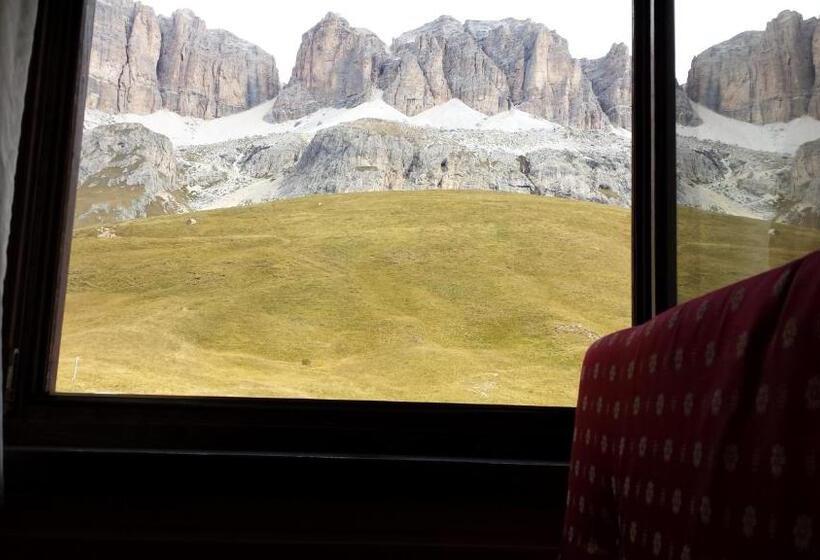 スタンダードトリプルルーム, Savoia