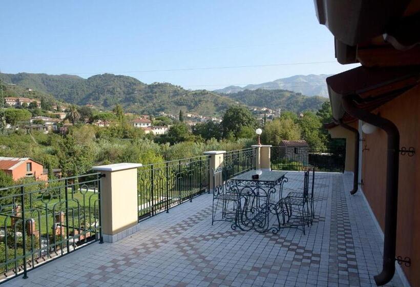 جناح مزود بتراس, Villa Belverde Boutique