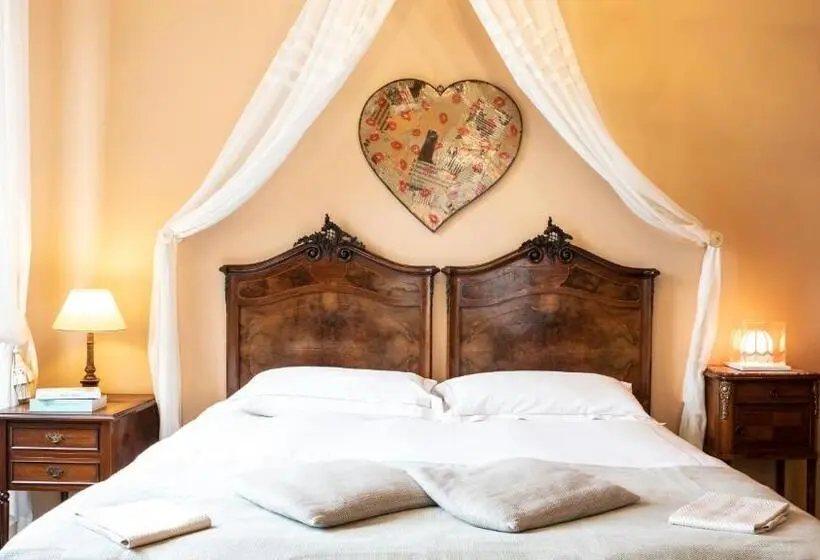 Superior suite with terrace, Villa Belverde Boutique