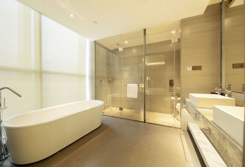 디럭스 스위트, The Qube Xuzhou