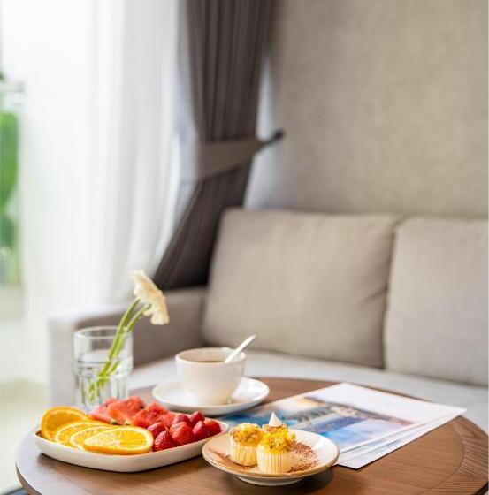 اتاق استاندارد با تخت بزرگ, M Continental By Mandala Phu Yen