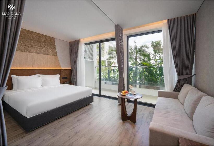 اتاق استاندارد با تخت بزرگ, M Continental By Mandala Phu Yen