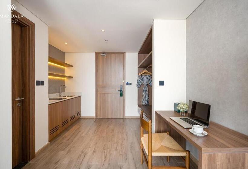 اتاق استاندارد با تخت بزرگ, M Continental By Mandala Phu Yen