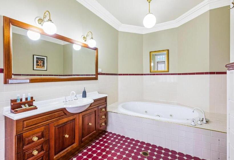 스탠다드 룸 킹사이즈 침대, Bethany Manor B&b, Call Us For Cheapest Rates