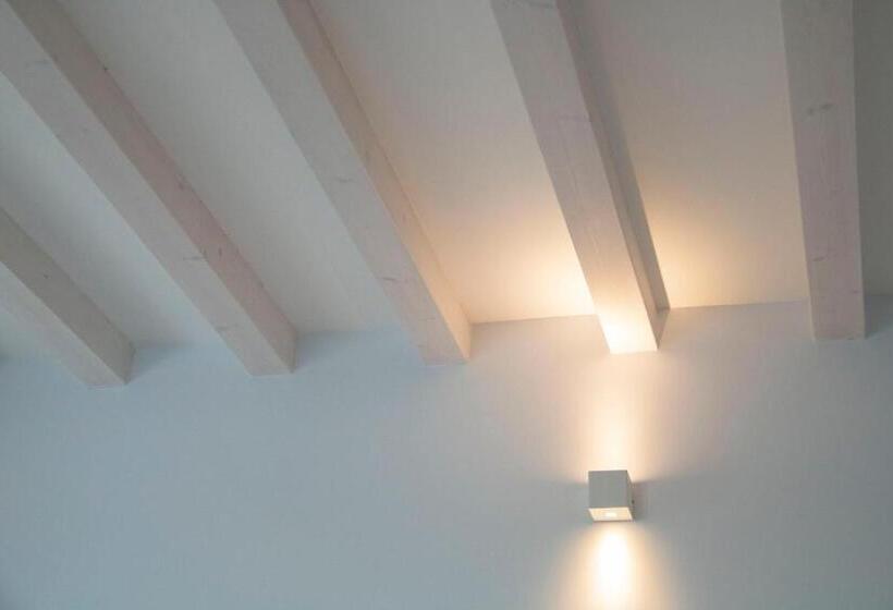 غرفة قياسية ثلاثية, Alda San Bieito