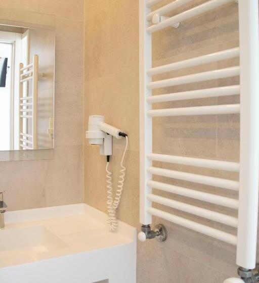 标准三人间, Alda San Bieito