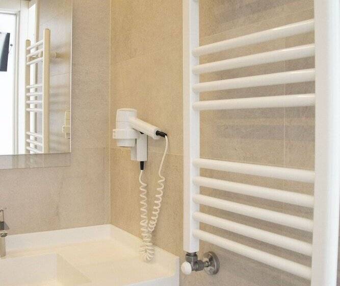 标准三人间, Alda San Bieito