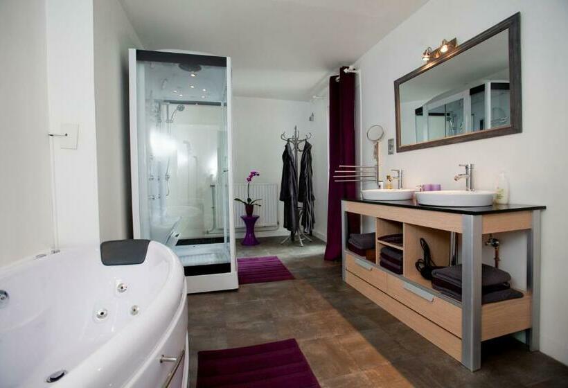 سوئیت با بالکن, B&b Luxe Suites 1 2 3