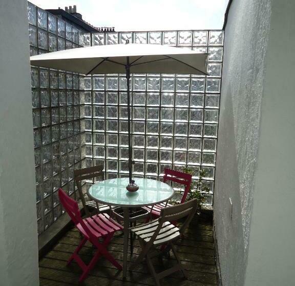 سوئیت با بالکن, B&b Luxe Suites 1 2 3