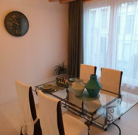 سوئیت جونیور با تراس, B&b Luxe Suites 1 2 3