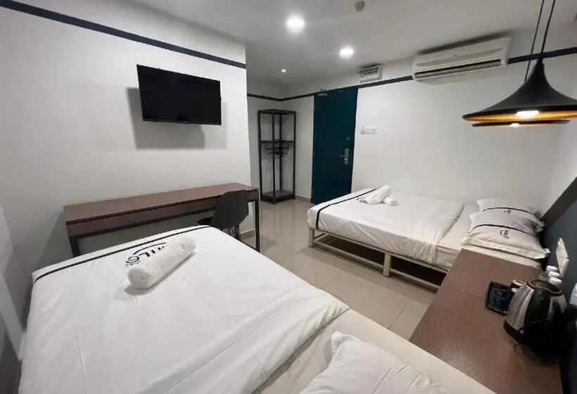 اتاق استاندارد سه نفره, Seeds Hotel Shah Alam Section 19