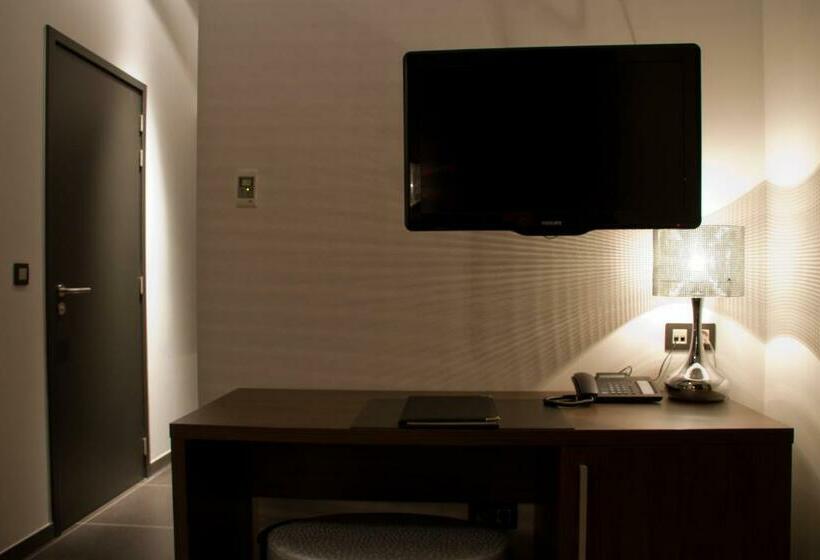 デラックススイート, De Boskar Peer