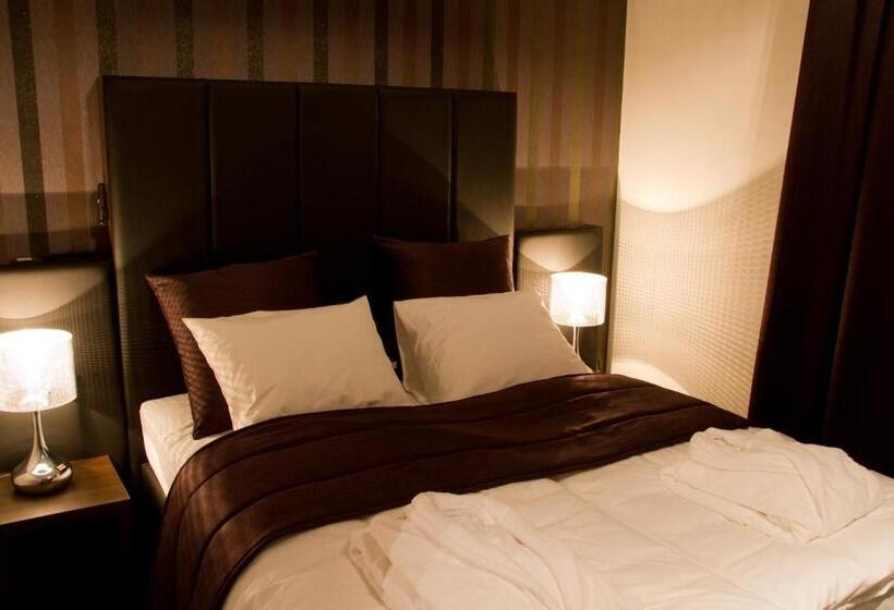 غرفة كومفورت, De Boskar Peer