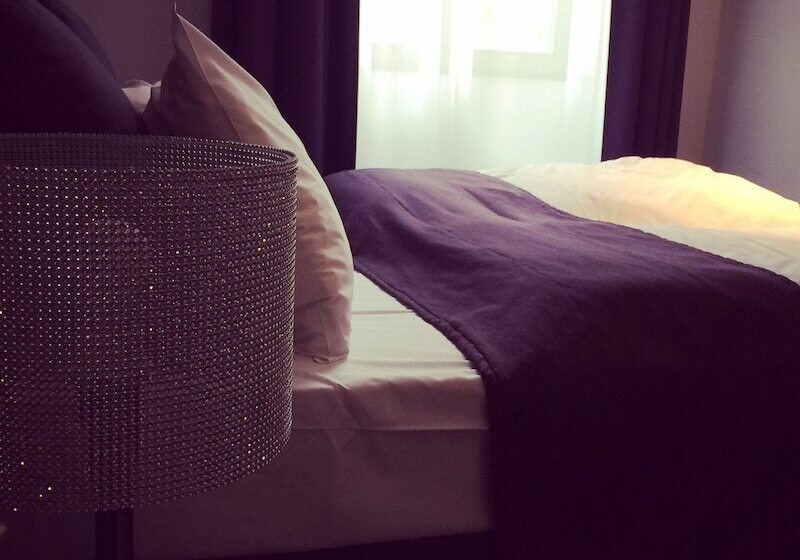 غرفة كومفورت, De Boskar Peer