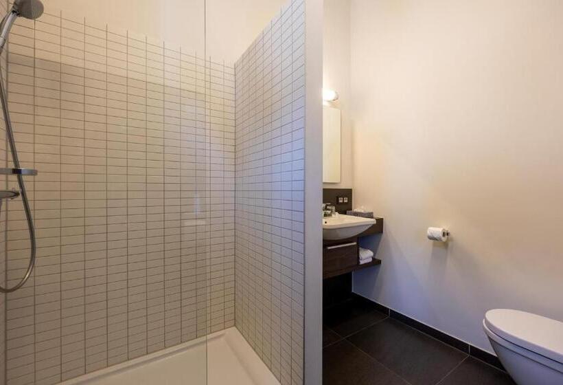 غرفة كومفورت, De Boskar Peer