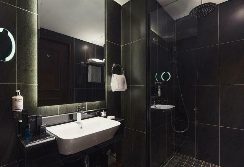 استودیوی لوکس, Dukes The Palm Dubai