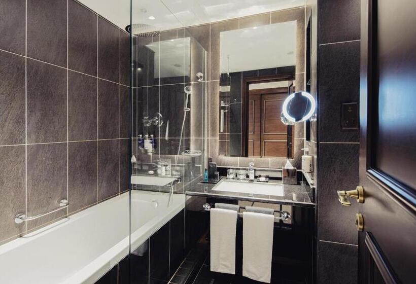 Номер Deluxe, Dukes The Palm Dubai